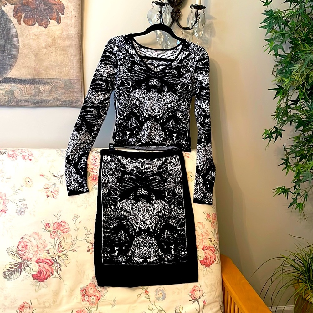 Dillards Chelsea Violet 2 piece sweater dress